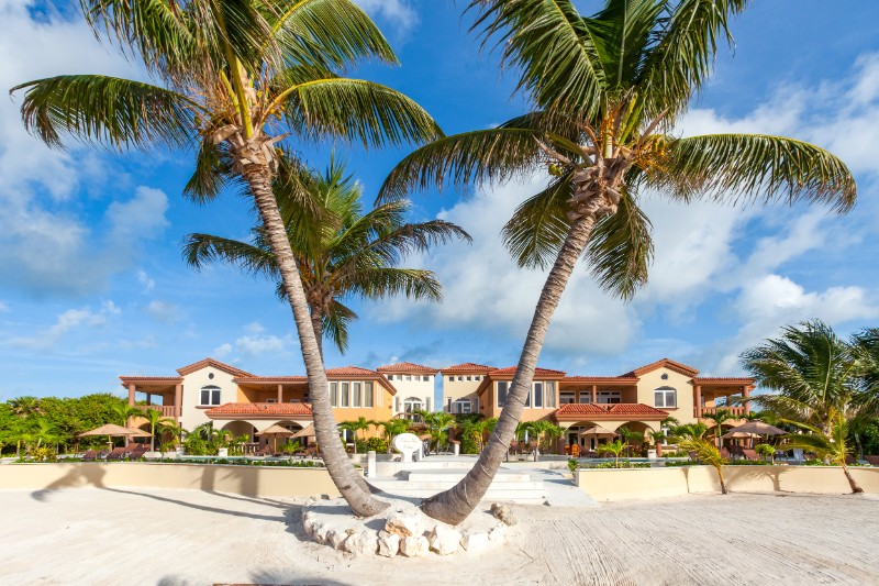 Buyer Relocation 3 - Belizean Cove Estates