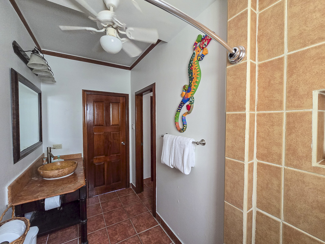 Listing Image #13