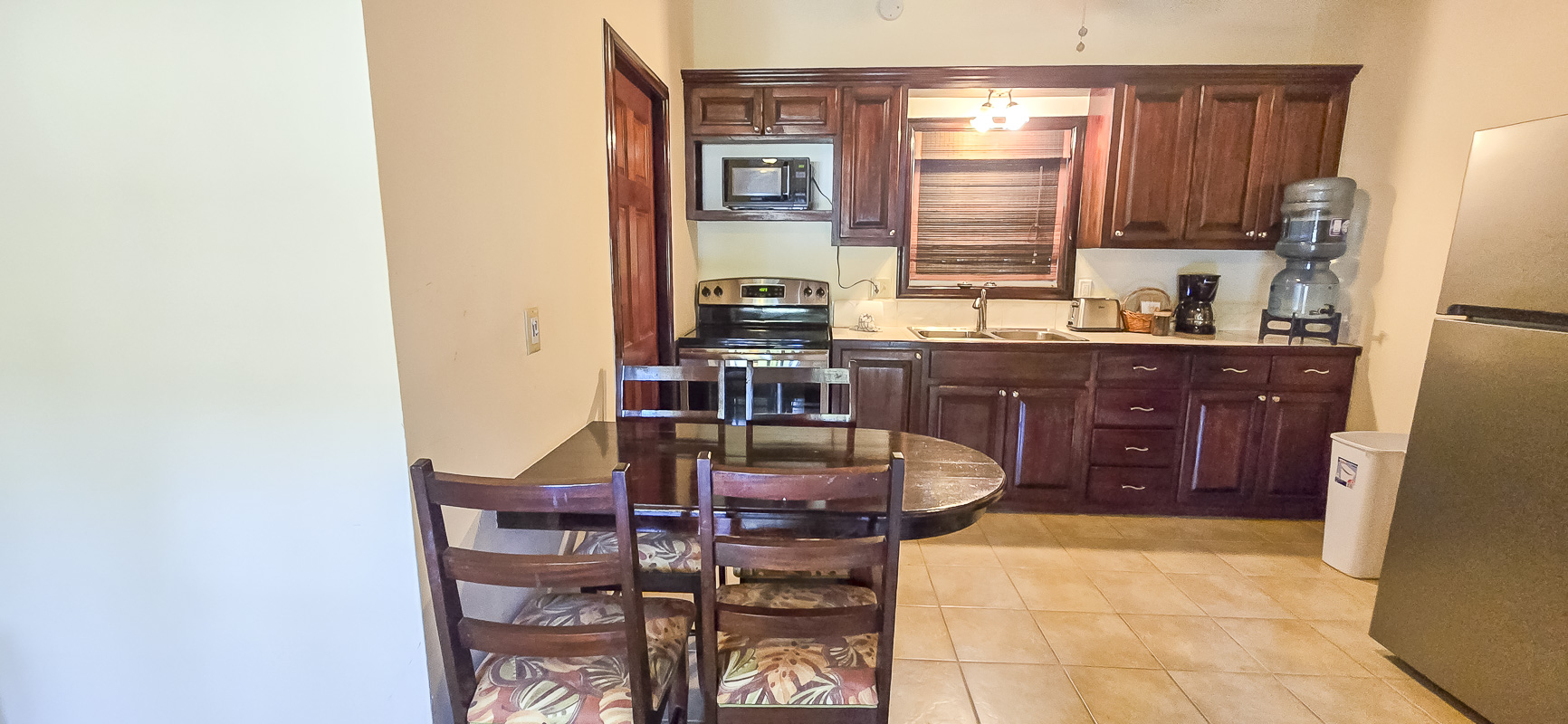 Listing Image #9